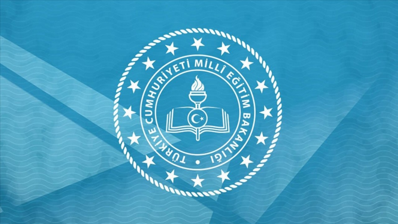 "Müfredat dışı ders işlenecek" iddialarına MEB'den açıklama