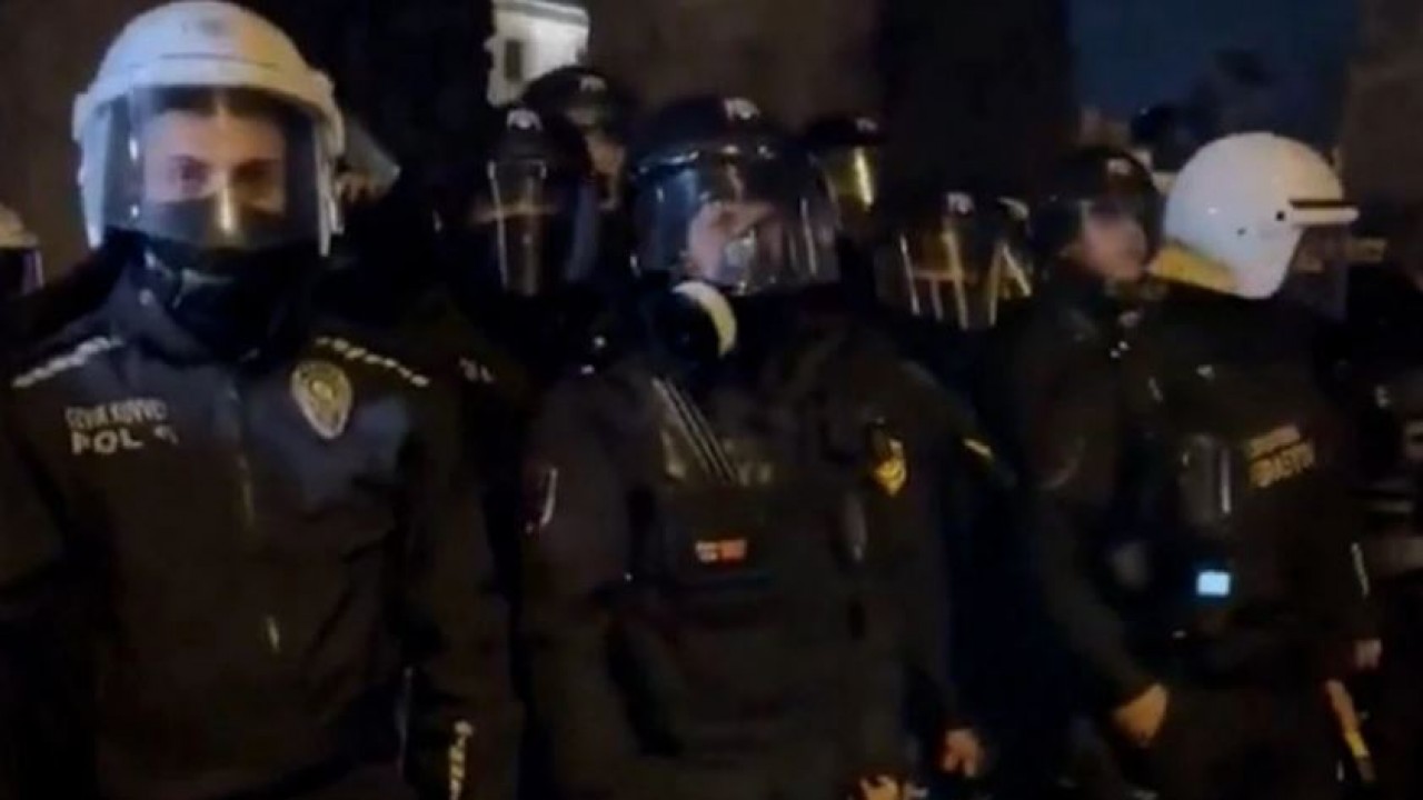 Eylemlerde "Seni emekli olduğunda bulacağım" diyerek polisi tehdit etmişti, yakalandı