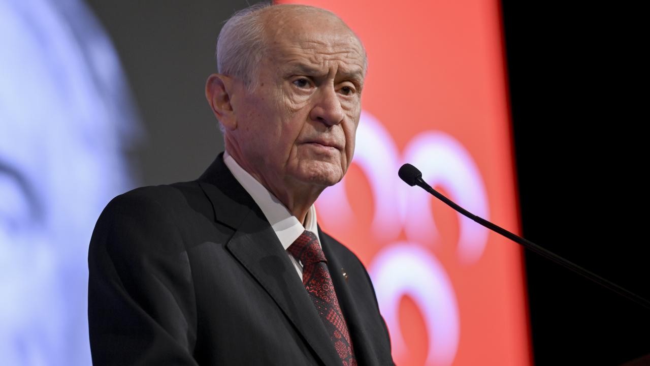 MHP Genel Başkanı Bahçeli, Galatasaray’ın şampiyonluğunu tebrik etti