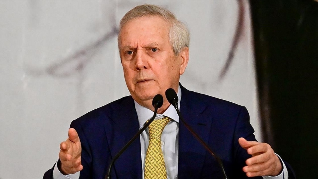 Fenerbahçe camiasının adaylık beklentisine Aziz Yıldırım’dan ayrıntılı açıklama geldi