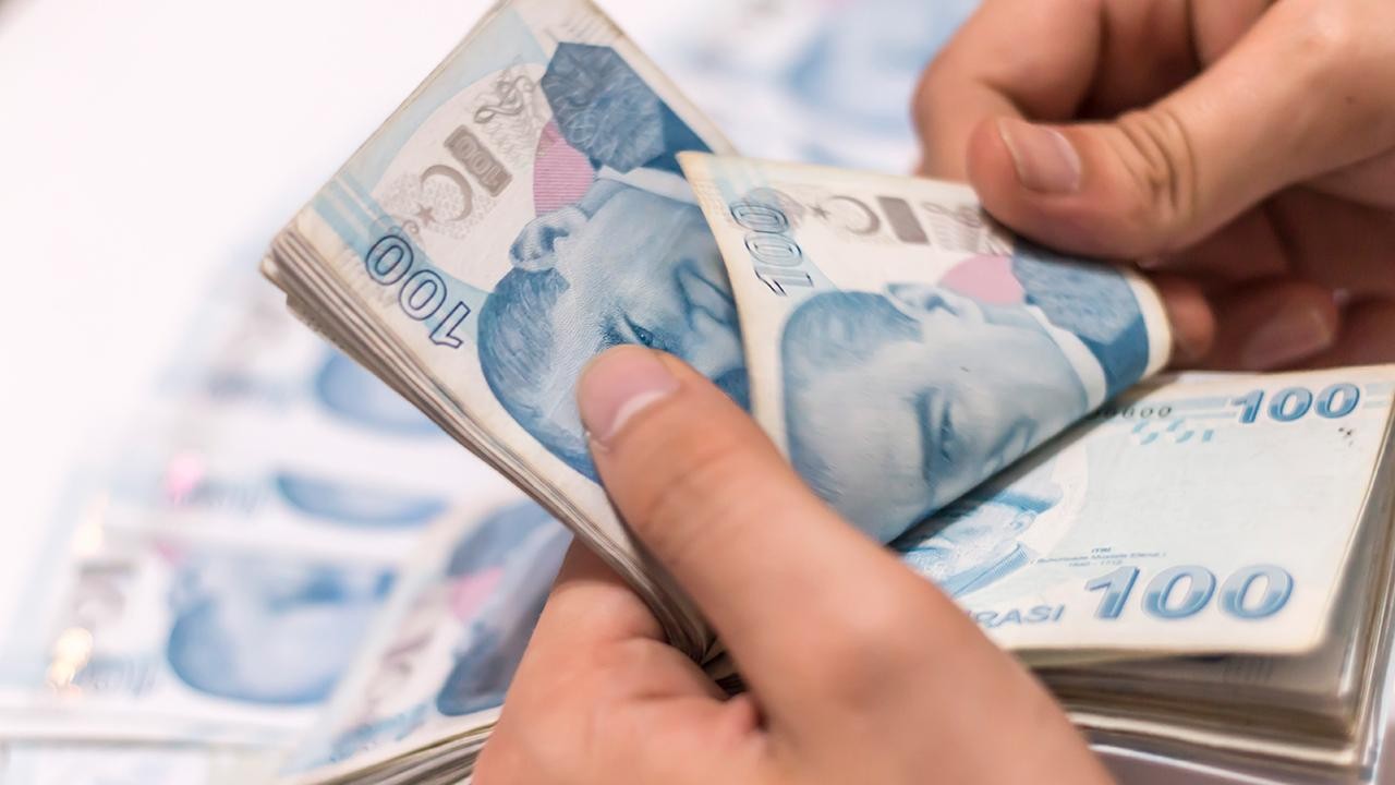 SGK duyurdu: Emekli maaşları erken yatacak