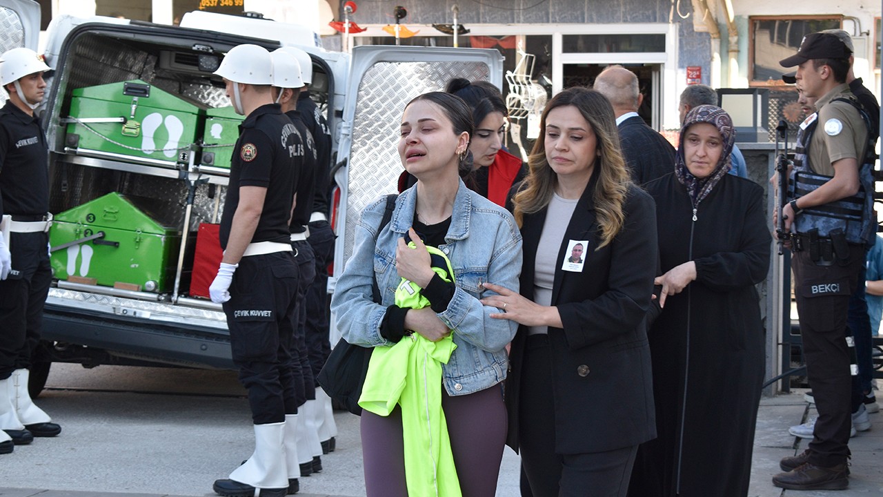 Hayatını kaybeden polis memuru törenle memleketine yolcu edildi