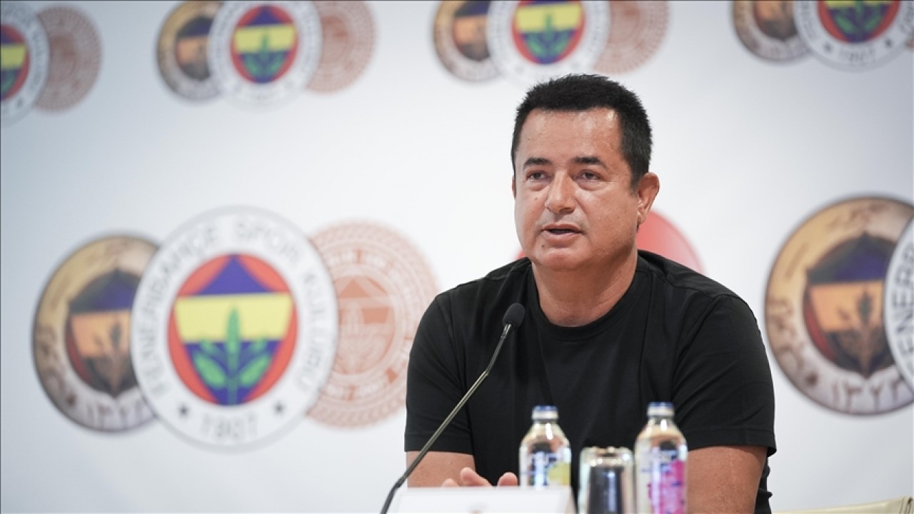 Acun Ilıcalı, Fenerbahçe'den ayrıldı