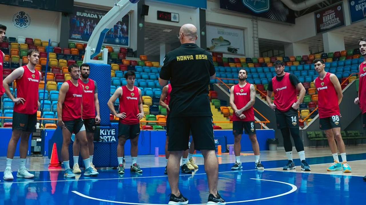 Konya Büyükşehir Belediye Basketbol'da yeni sezon mesaisi başladı