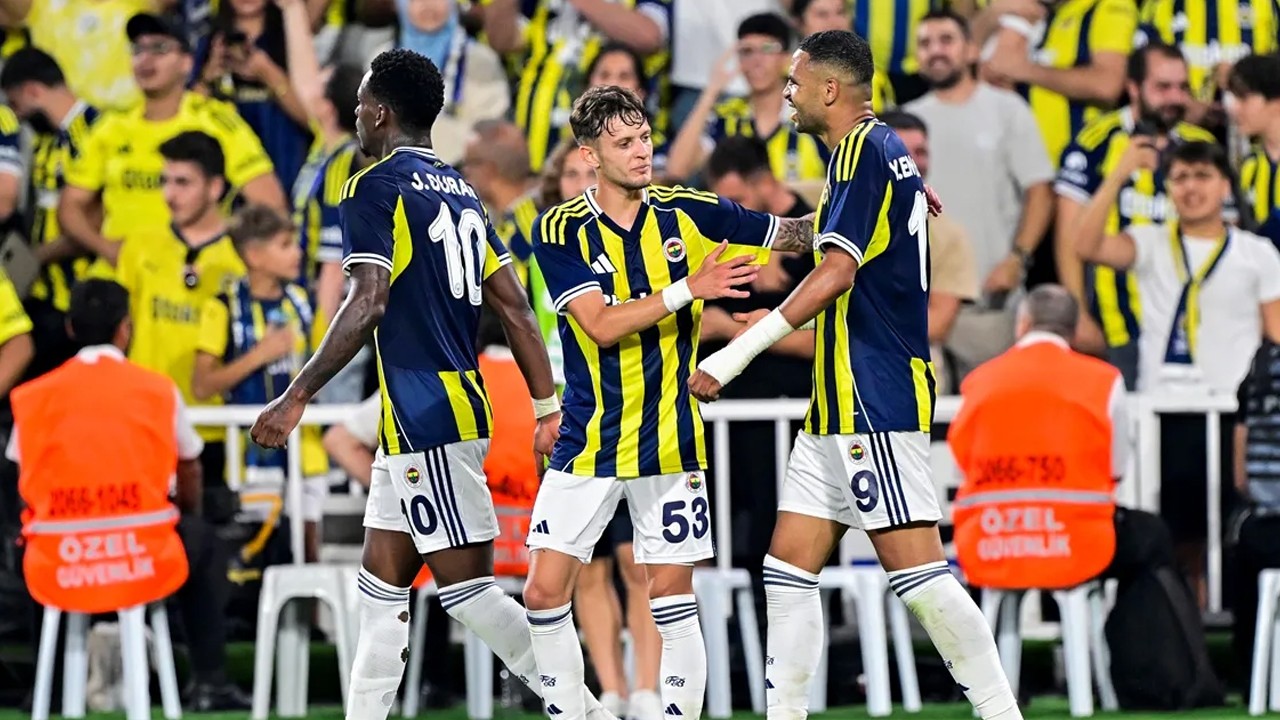 Fenerbahçe, Devler Ligi'nde turladı! Feyenoord'u devirdiler