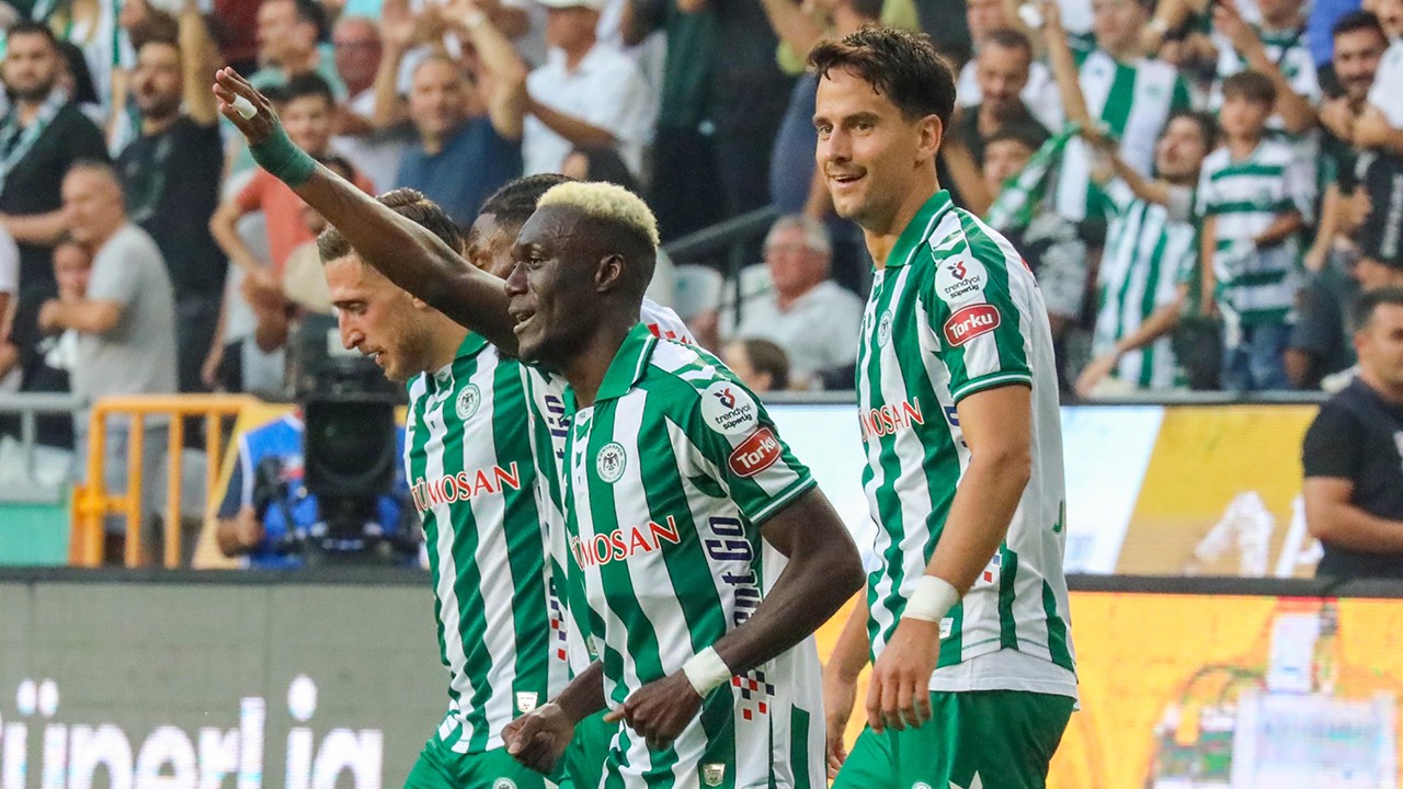Konyaspor’un yıldızı Ndao: Taraftarımıza galibiyet hediye ettik