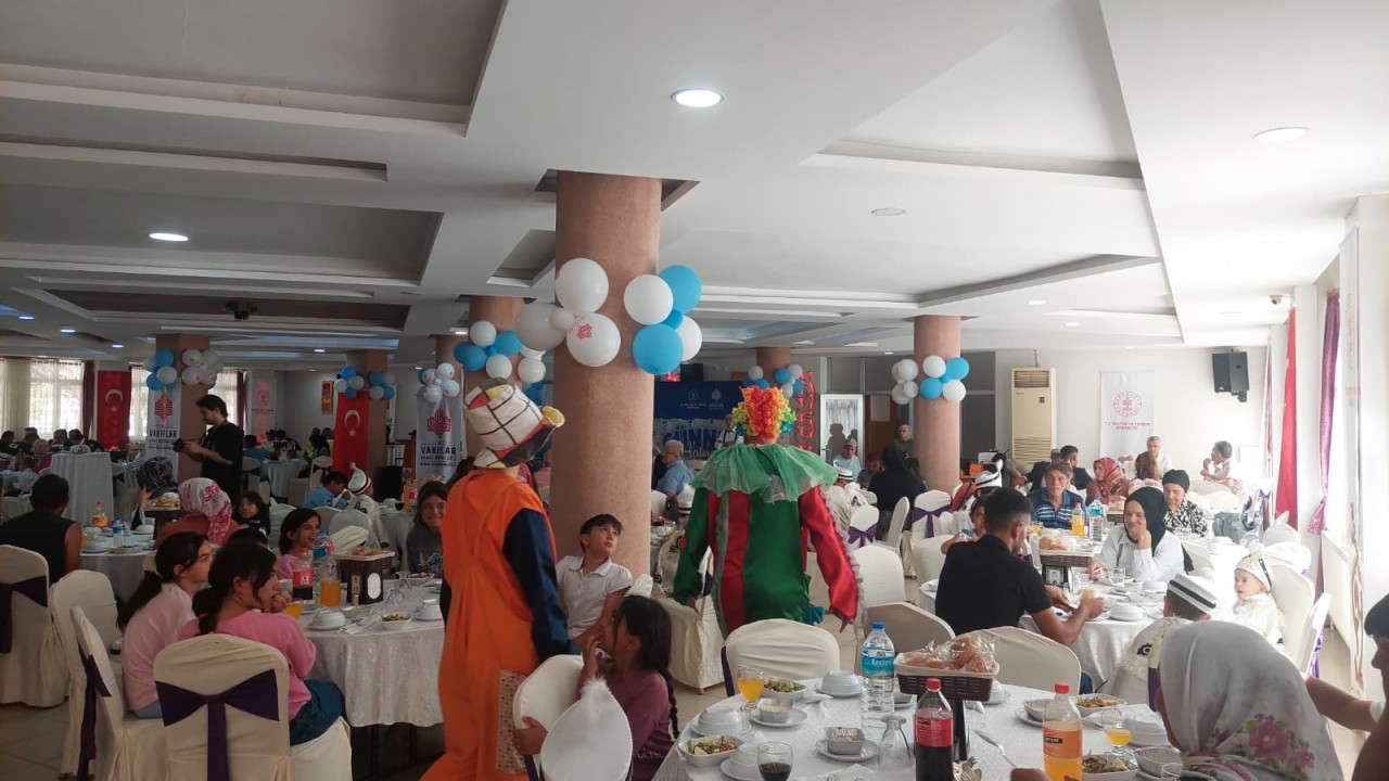 529 yıllık vakıf geleneği Aksaray’da yaşatıldı: 26 çocuk için sünnet şöleni