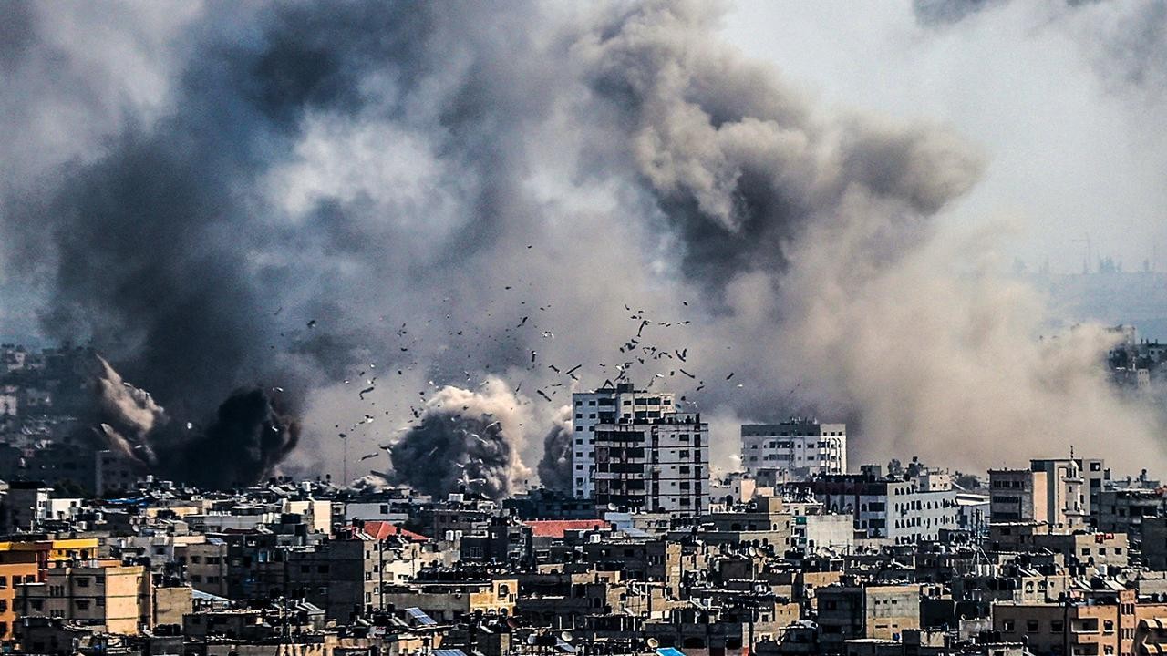 Soykırımcı İsrail'in Gazze'ye saldırıları Avrupa siyasetinde istifalara neden oldu
