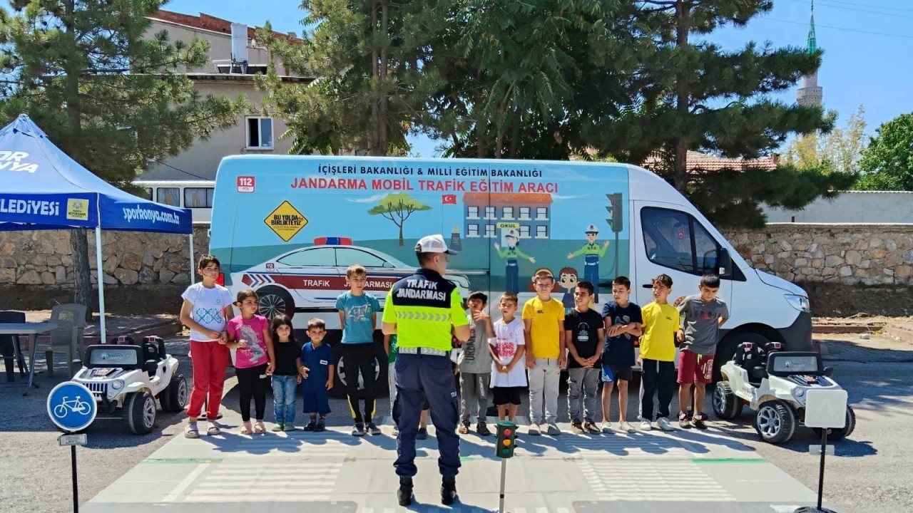 Konya’da 9 bin 505 kişiye trafik güvenliği eğitimi verildi