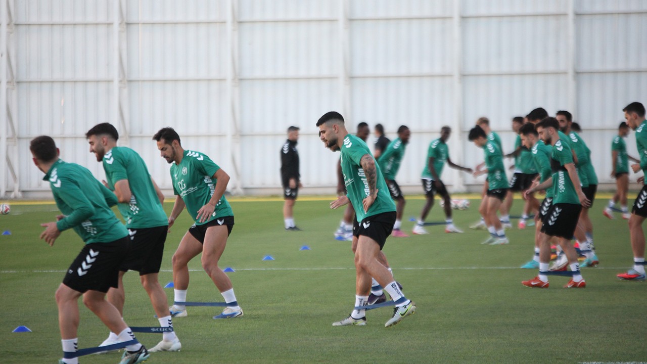 Konyaspor, Alanyaspor maçının hazırlıklarını sürdürüyor