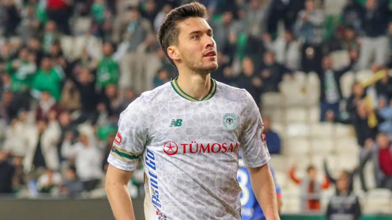 Konyasporlu Umut, Alanya ağlarını seviyor