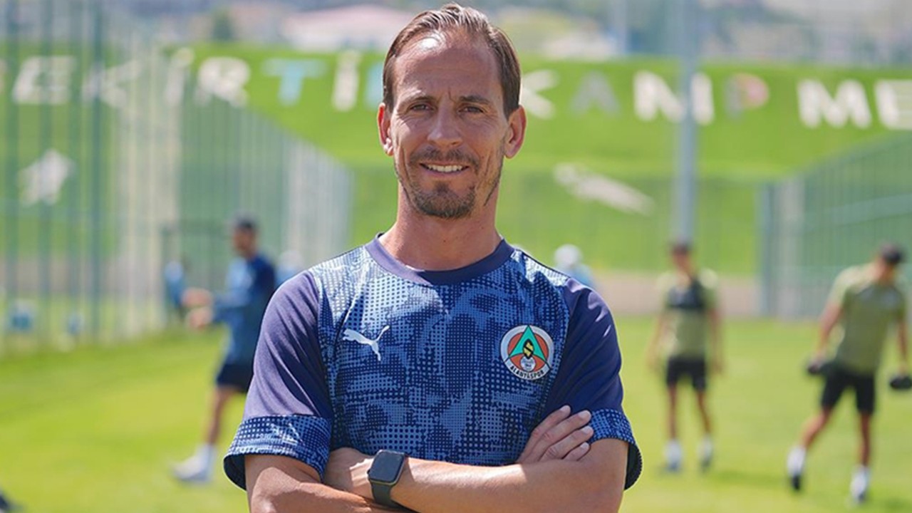 Alanyaspor Teknik Direktörü Joao Pereira: Ayaklarımız yere basmalı