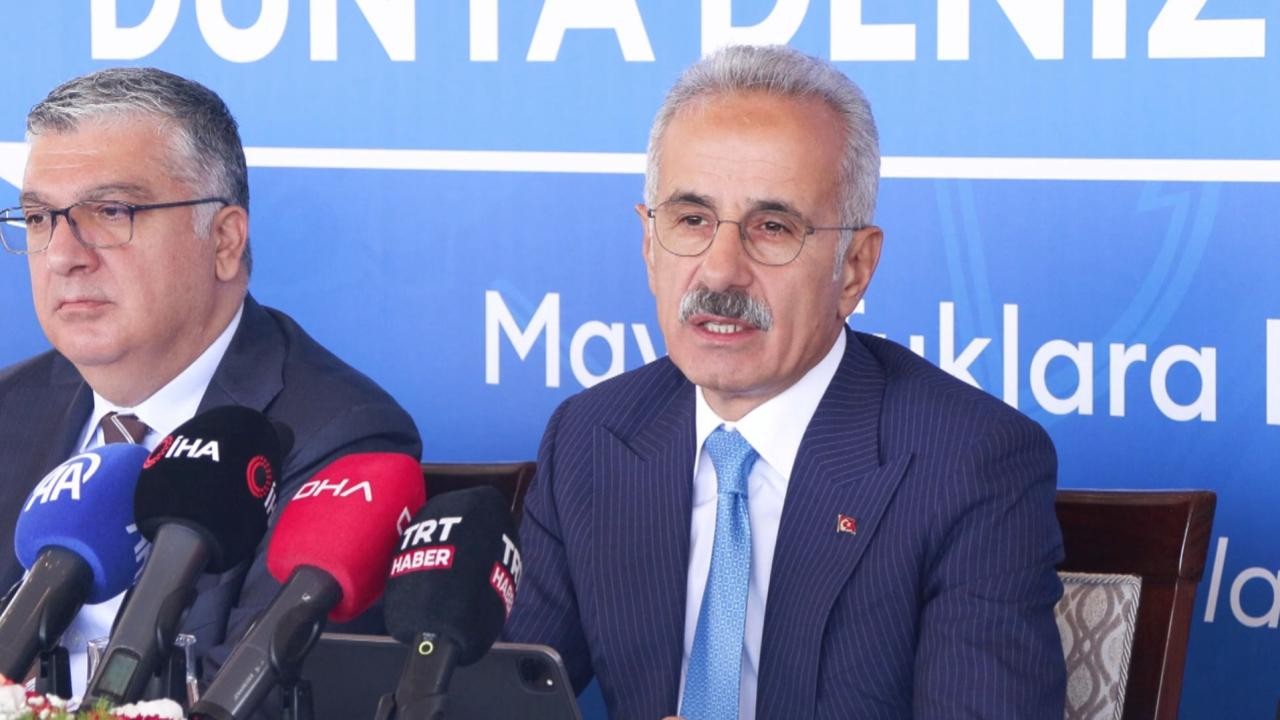 Bakan Uraloğlu: Denizcilikte Türkiye ilk 10'da
