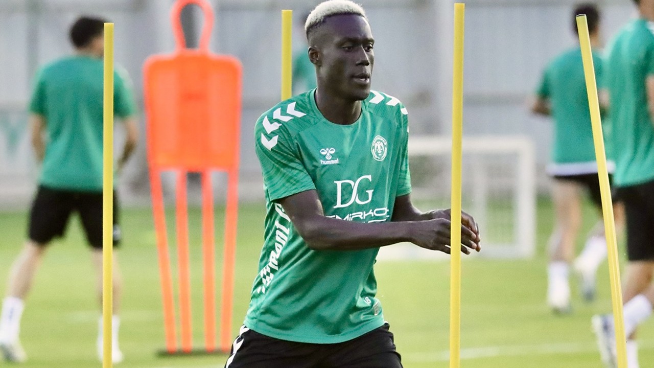 Konyaspor'da antrenmanlar sürüyor