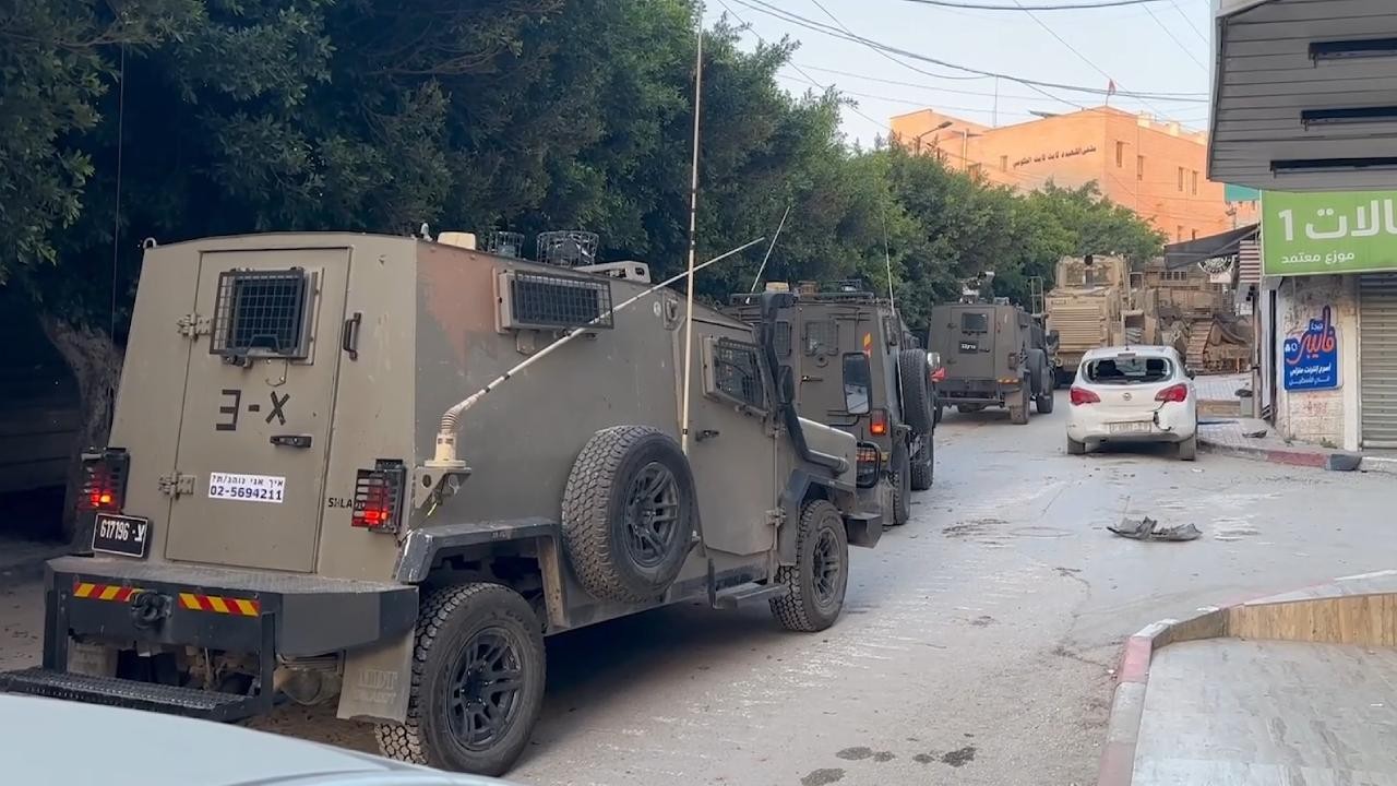 İşgalci İsrail, Batı Şeria’da serbest bırakılması planlanan Filistinli esirlerin ailelerini tehdit etti