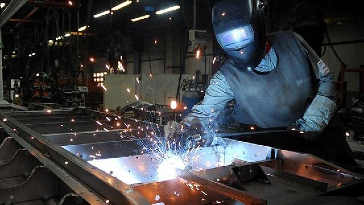 Bankalar en fazla krediyi imalat sanayiine sağladı