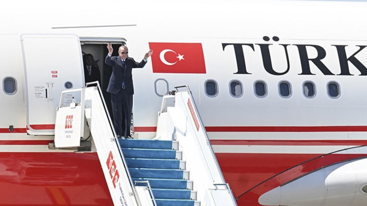 Cumhurbaşkanı Erdoğan, Gazze zirvesi için Mısır'a gitti
