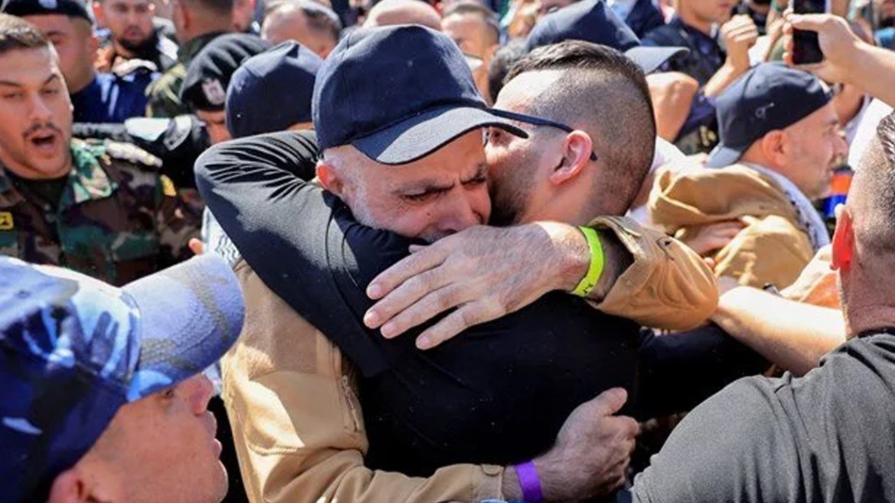 Gazze'de ateşkes: Rehine ve mahkûmlar serbest bırakıldı