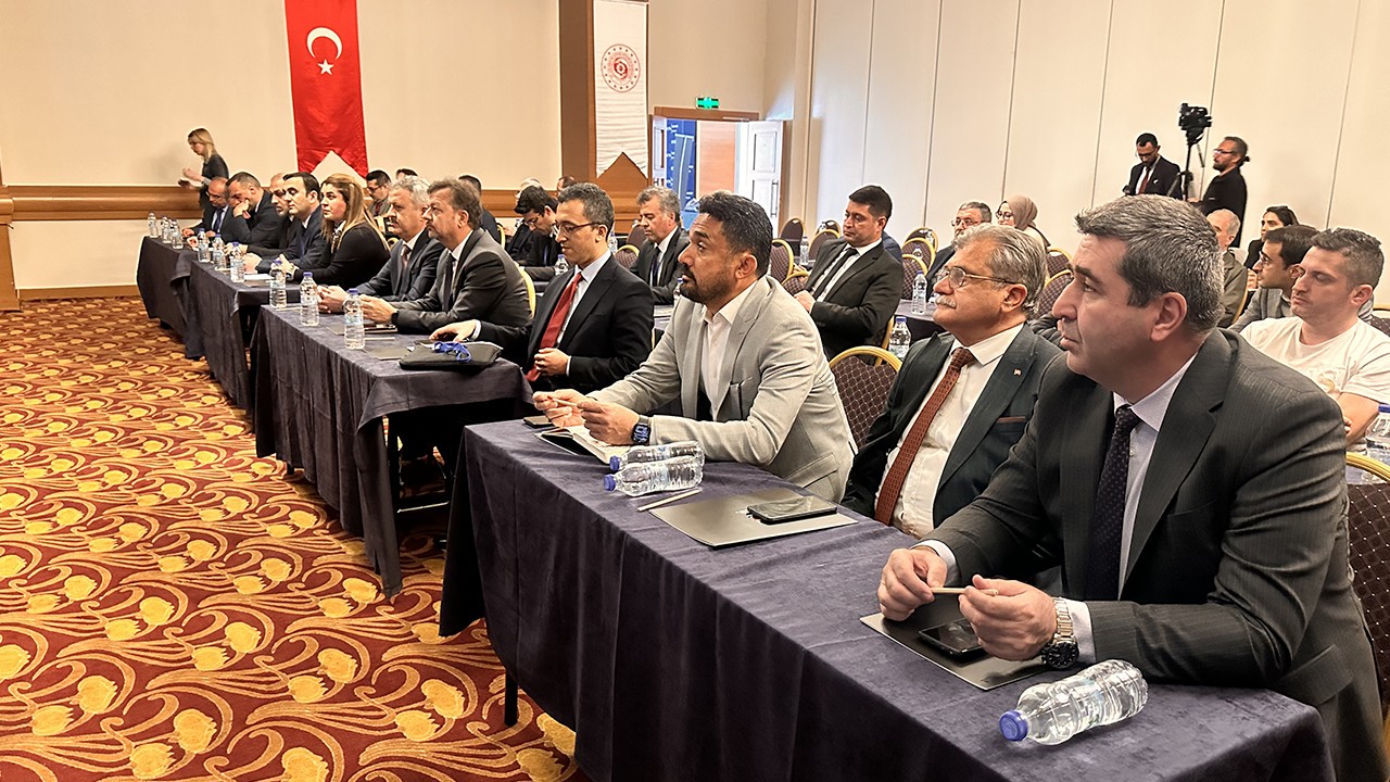 Konya'da "Dönüşen Çalışma Hayatında İşçi-İşveren Buluşmaları" düzenlendi