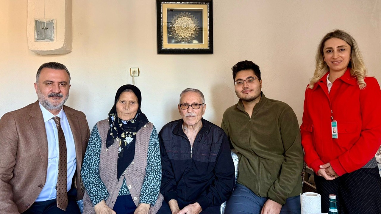Akşehir'de evde sağlık hizmetine gönül dokunuşu