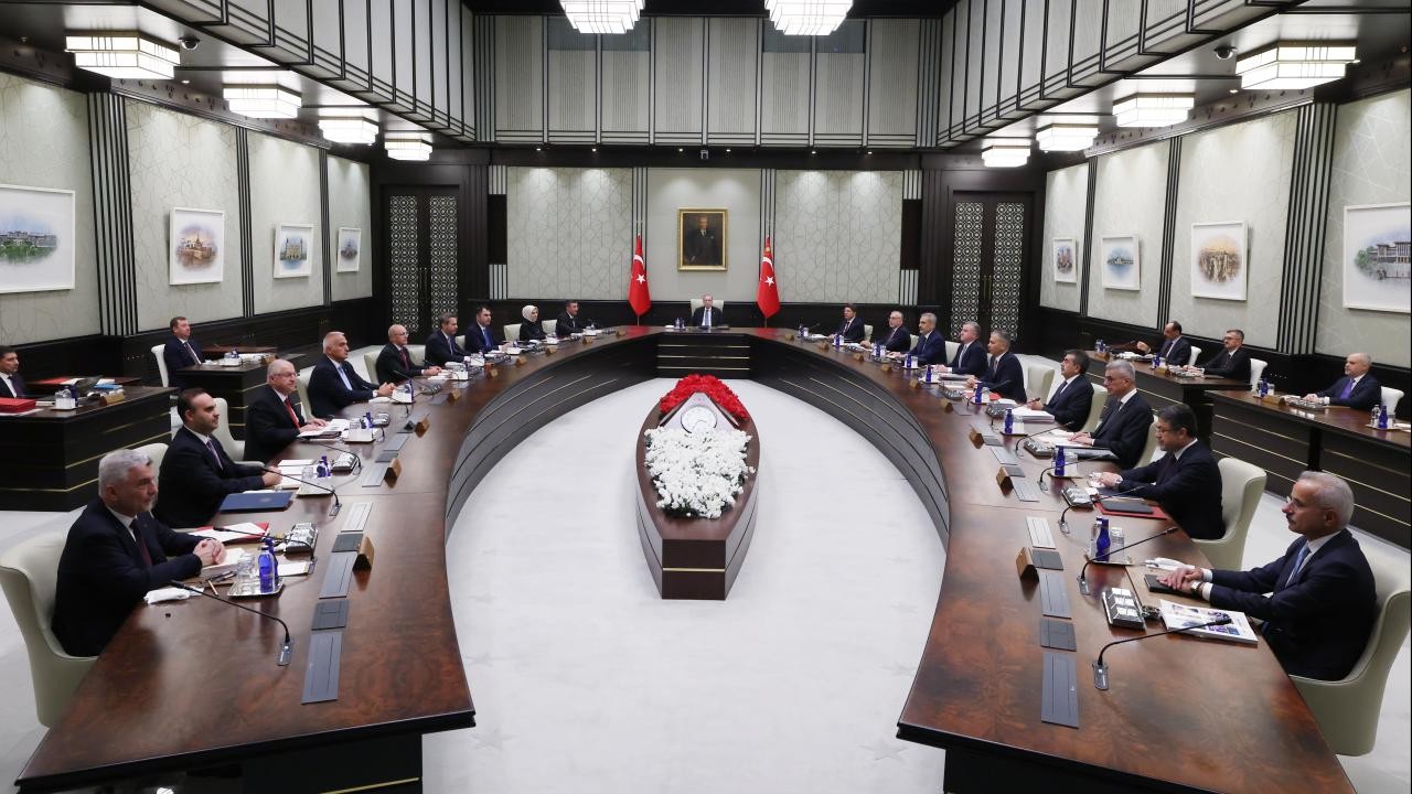 Cumhurbaşkanı Erdoğan başkanlığındaki kabine toplantısı başladı