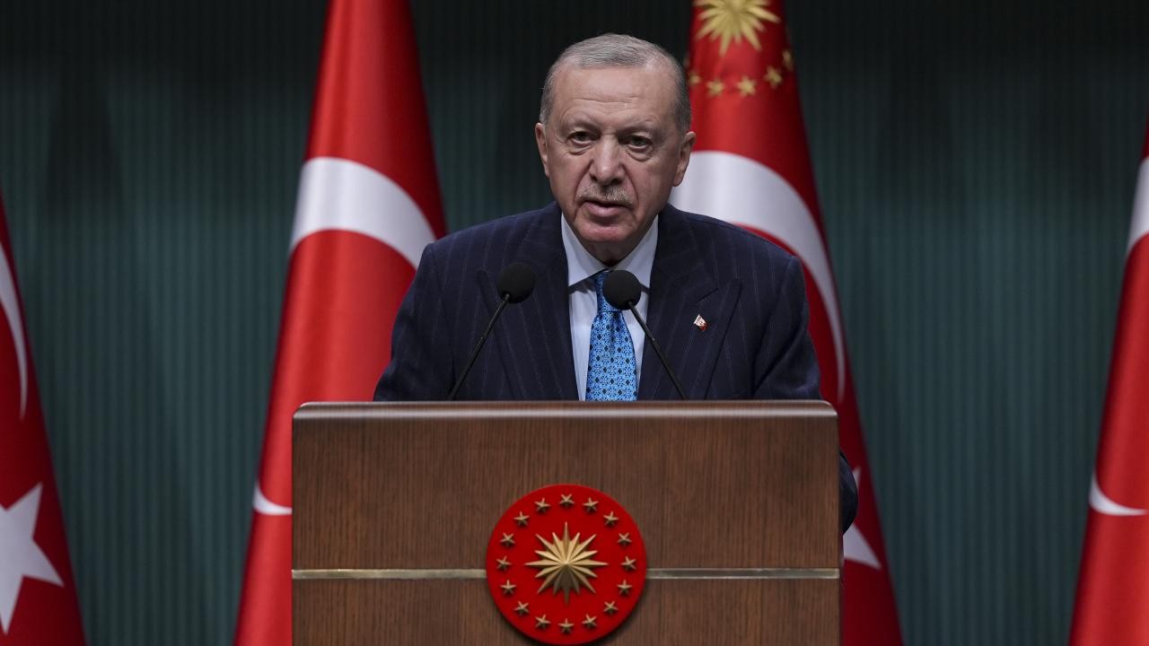 Cumhurbaşkanı Erdoğan, vefatının 4'üncü yılında Özdemir Bayraktar'ı andı